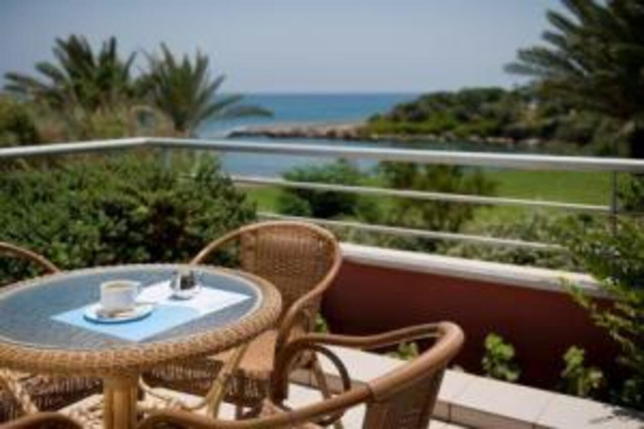 Sentido Kouzalis Beach Hotel Protaras Exterior foto