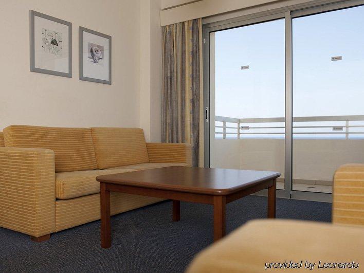 Sentido Kouzalis Beach Hotel Protaras Quarto foto